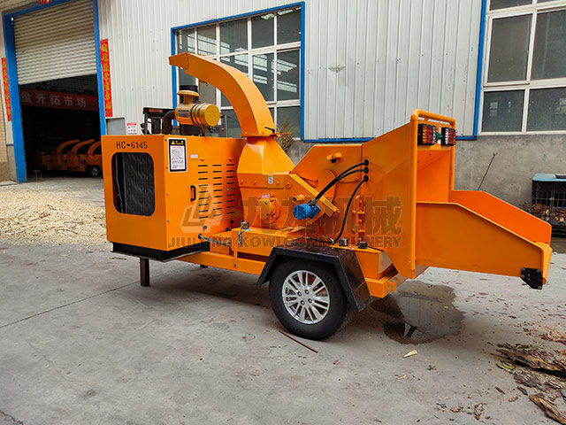 樹(shù)枝粉碎機(jī)正逐漸成為園林修剪中的得力助手